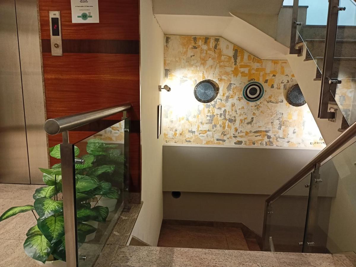 Cosy Grand, Chanakyapuri By The Cosy Hotels Ню Делхи Екстериор снимка