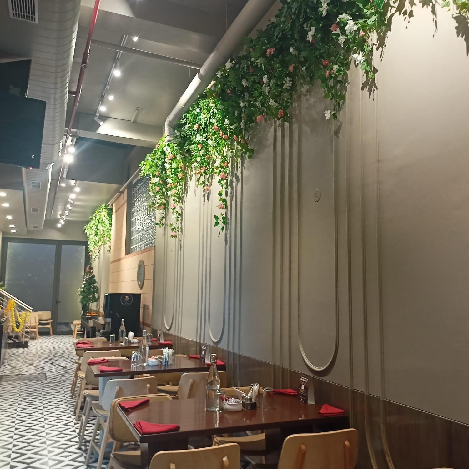Cosy Grand, Chanakyapuri By The Cosy Hotels Ню Делхи Екстериор снимка
