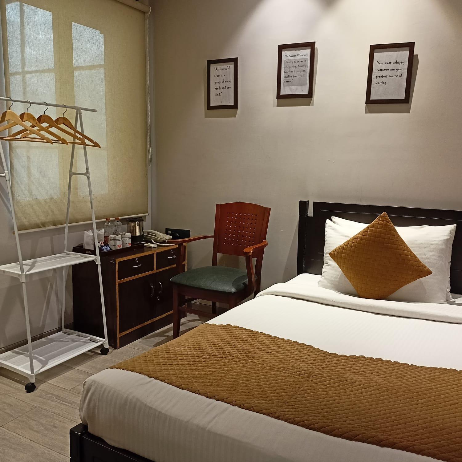 Cosy Grand, Chanakyapuri By The Cosy Hotels Ню Делхи Екстериор снимка