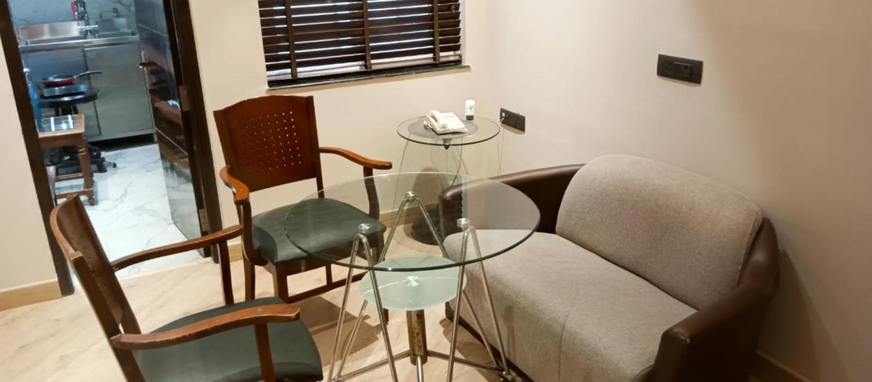 Cosy Grand, Chanakyapuri By The Cosy Hotels Ню Делхи Екстериор снимка